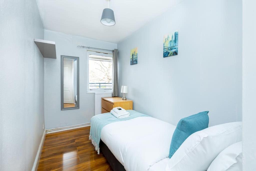 Spacious 4br With Large Balcony London
